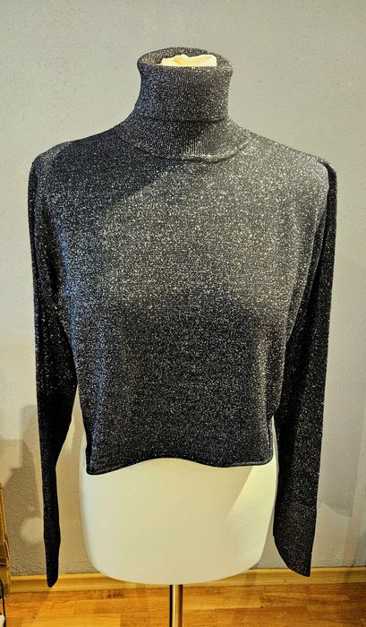 Srebrny golf firmy TU 18