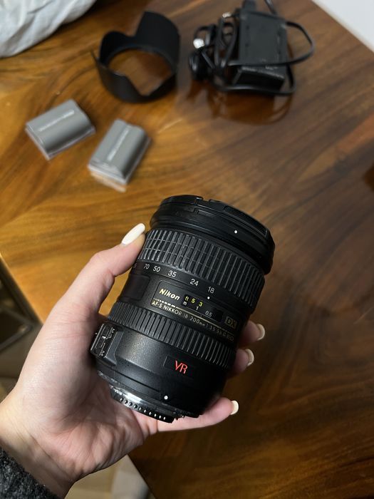 Aparat Nikon D300s + obiektyw 18-200mm f/3.5-5.6 G