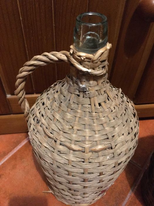 Garrafões empalhados (5L) - antigos