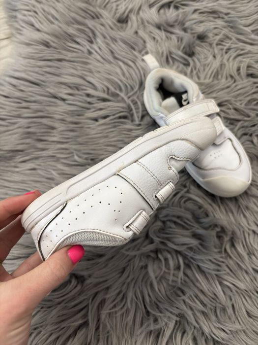 Białe buty Nike Pico 5 – rzepy 27
