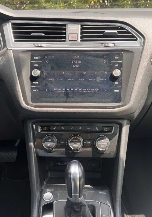 Volkswagen Tiguan      2019