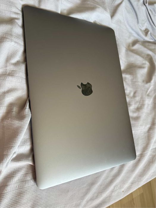 Макбук про 15, 2017