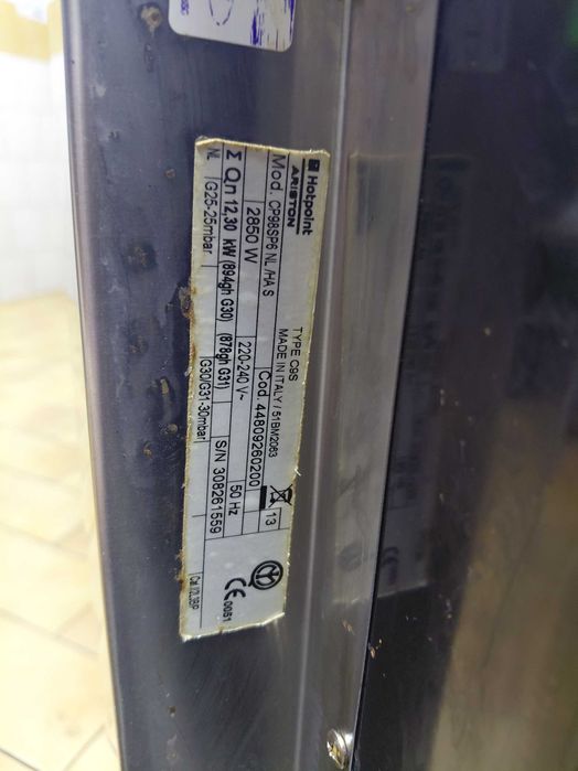 Професійна газова плита з електричною духовкою Hotpoint Ariston
