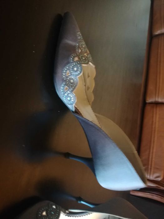 Sapatos senhora da ceremonia