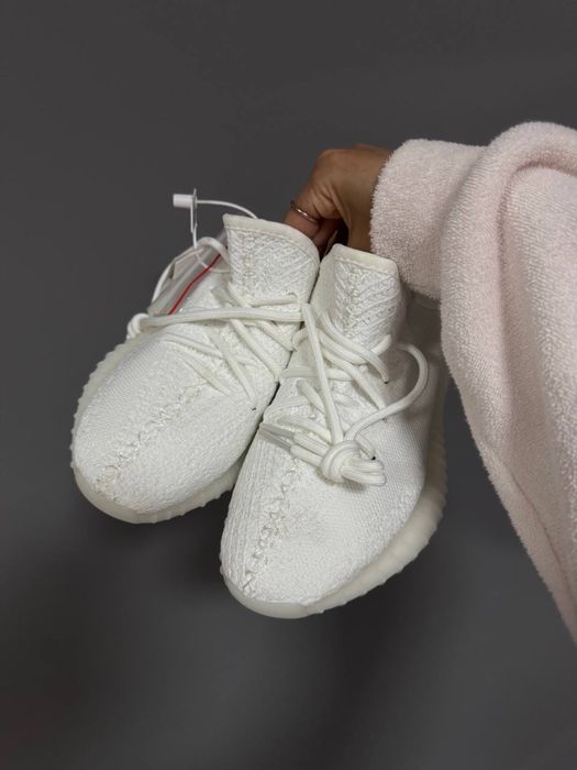 Розпродаж! Adidas Yeezy Boost 350 White білі кросівки 44 (28) адідас