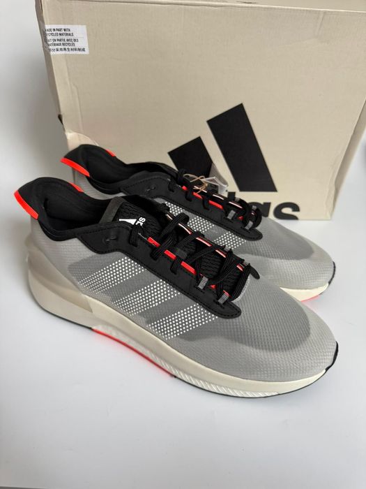 Nowe sneakersy sportowe unisex ADIDAS AVRYN szare 48