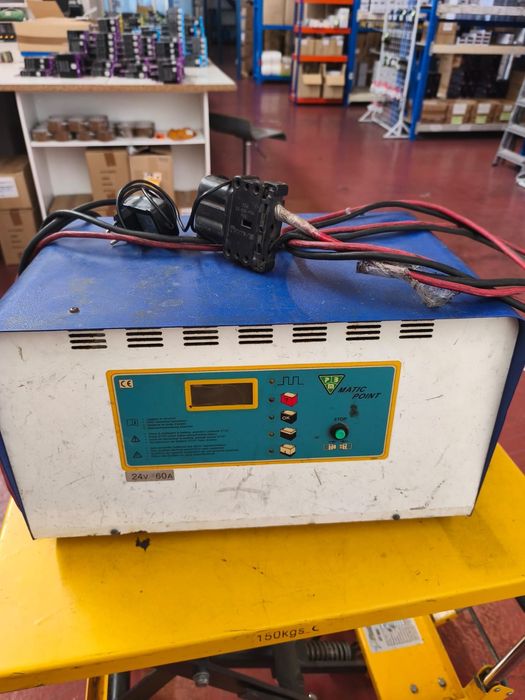 staker de empresa com oferta de balança