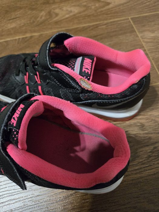 Кросівки Nike 35 розмір