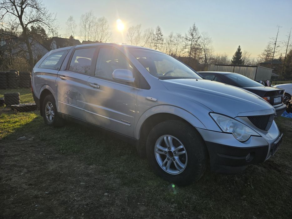 Maska ssangyong actyon sport części Srebrny