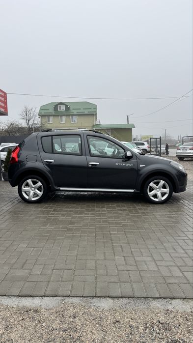 Dacia Sandero StapWay Дача СтепВей 2010 р 1,6 бенз 5 МКПП НЕ ФАРБОВАНА