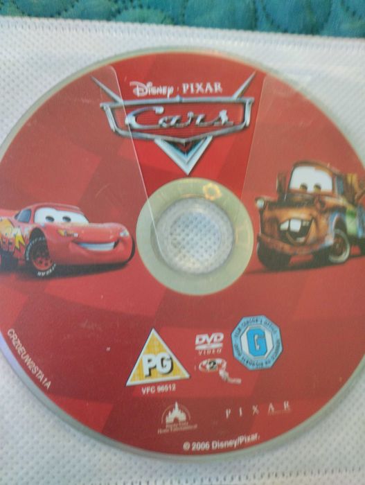 Filmes e jogos em bom estado