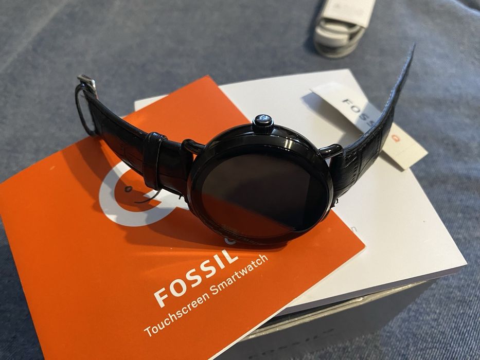 Смарт-часы Fossil FTW2103 смарт-годинник