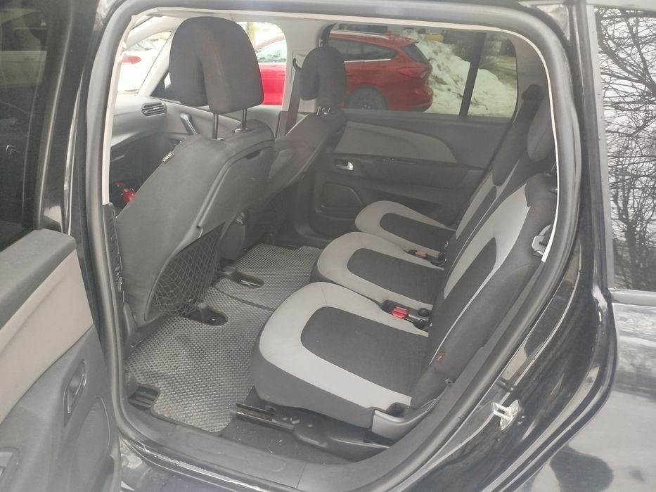 Продам надійний сімейний автомобіль Citroen C4 Grand Picasso 1.6HDI