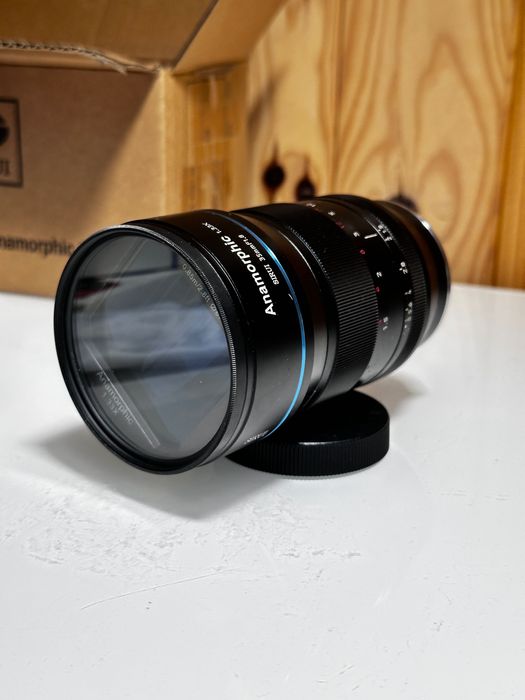 Objetiva Anamórfica SIRUI 35mm f/1.8 1.33x (E-mount / EF-mount)