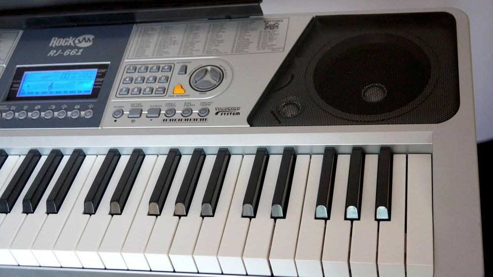 NOWY keyboard. Zestaw warty 700 zł.
