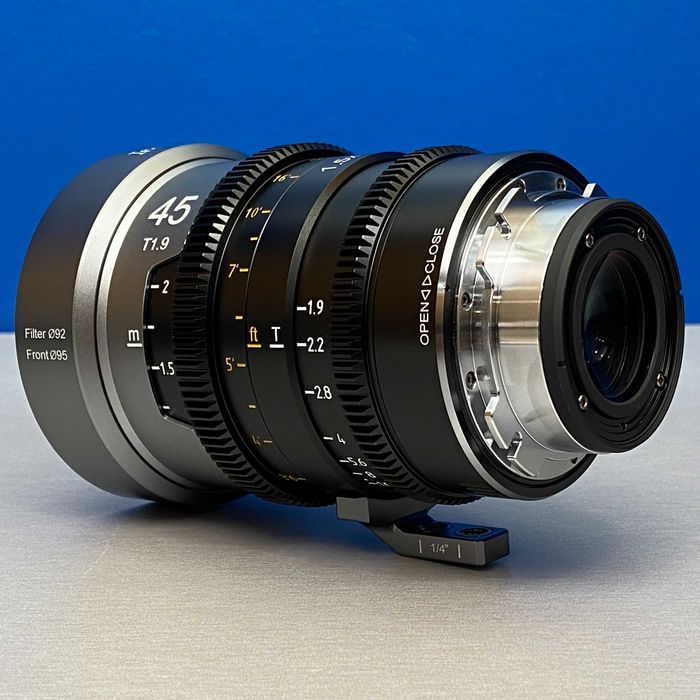 SIRUI IronStar 45mm T1.9 1.5X Anamorphic | PL-Mount | Canon EF | NOVA