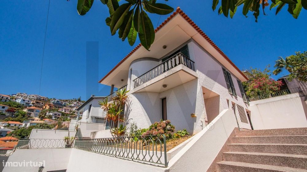 Moradia T4 no Livramento, a 5min do Funchal | Vista Mar
