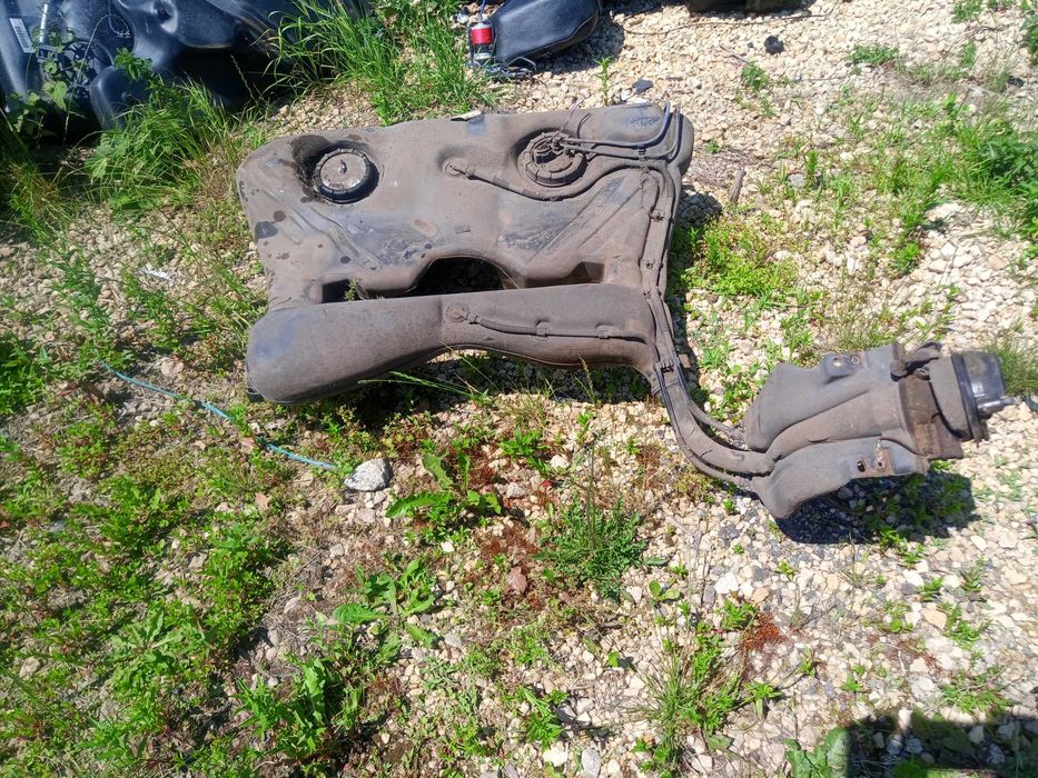 bak zbiornik paliwa audi a3 8l golf IV QUATTRO diesel 1.9 TDI  4X4