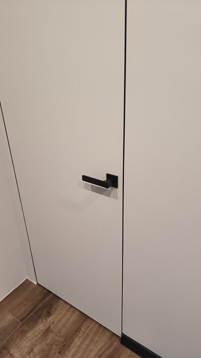Продам двері прихованого монтажу inside