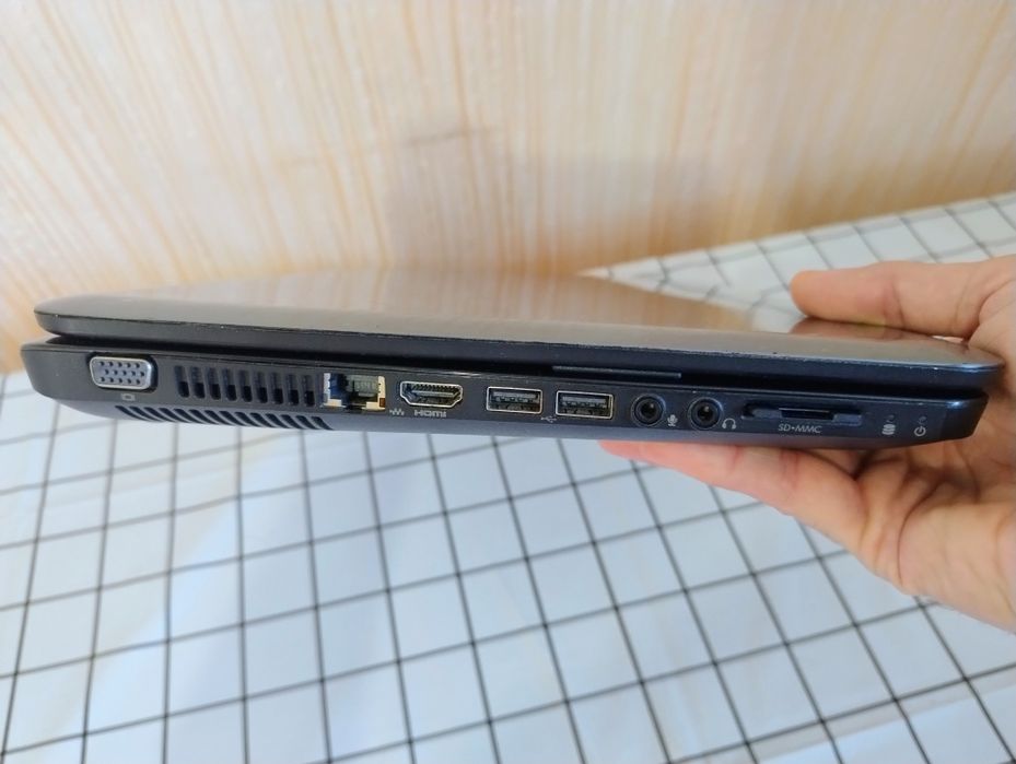 Ноутбук HP G6 1312sr/ 4ядра A8-3520m / 6GB оперативки/ без диска