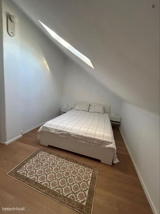 Quarto - localizado em Costa da Caparica Lisbon
