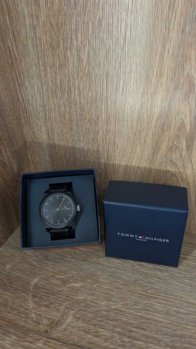 Zegarek Tommy Hilfiger Troy TH.306.1.47.3542 3576.0727 Pudełko