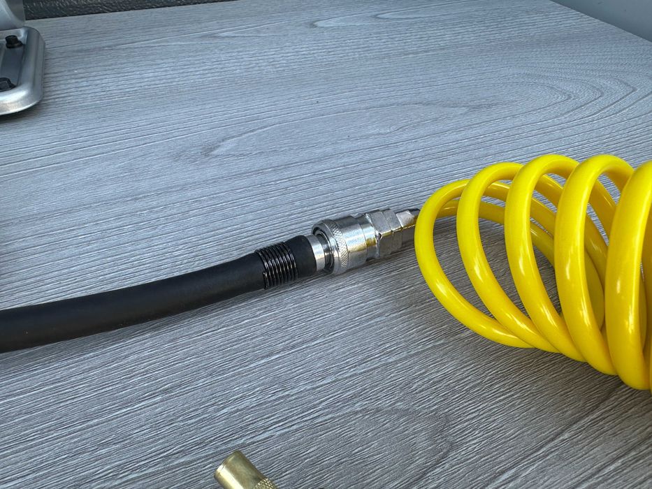 Автомобільний компресор 170 літрів/хв до R24, Потужний, Автокомпресор