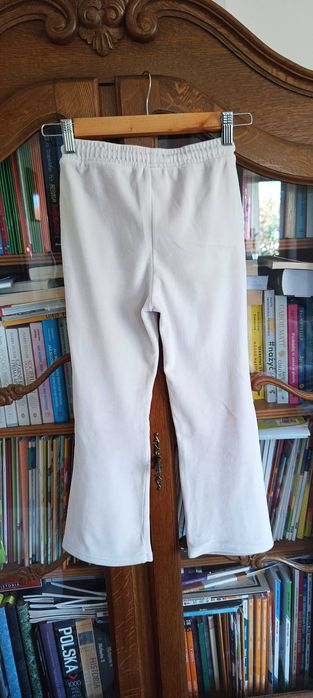 dresowe, welurowe spodnie SMYK. r. 128