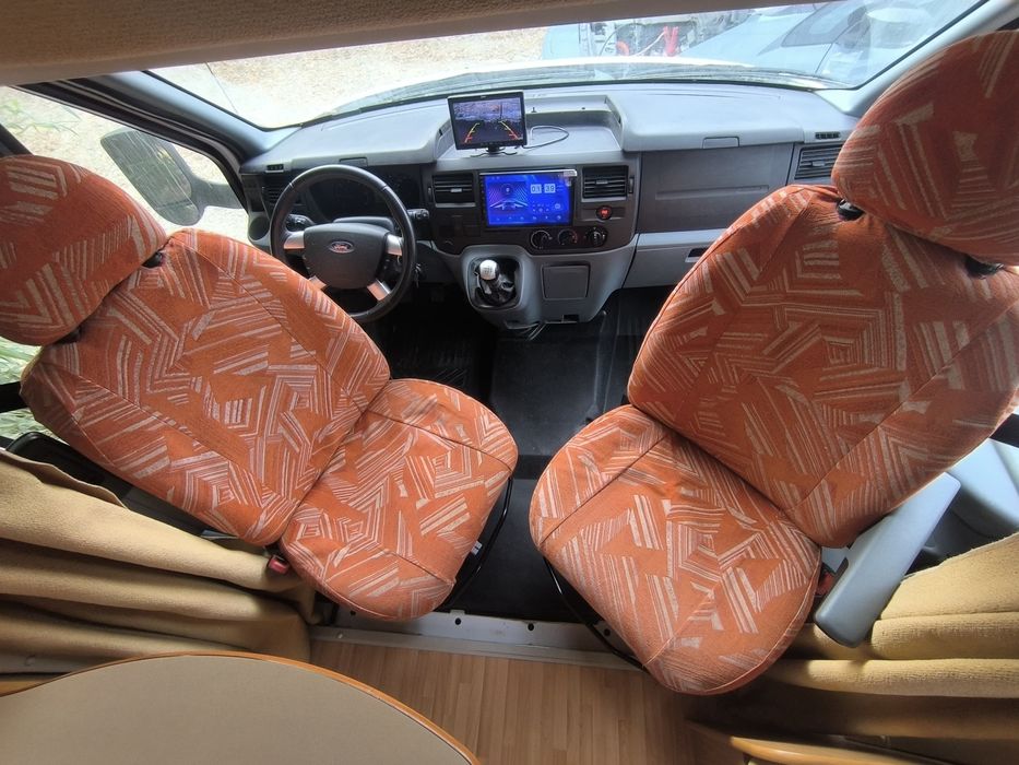 Autocaravana Ford 140cv 2010 57.000km garagem para moto