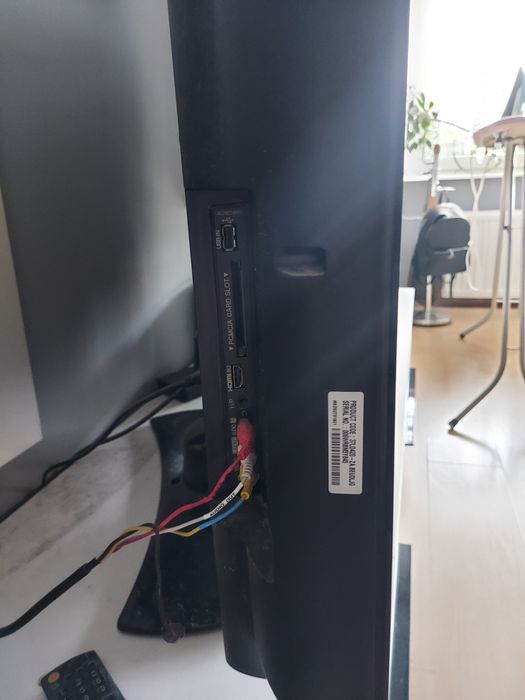 Telewizor LG 42 całe  hdmi + dekoder