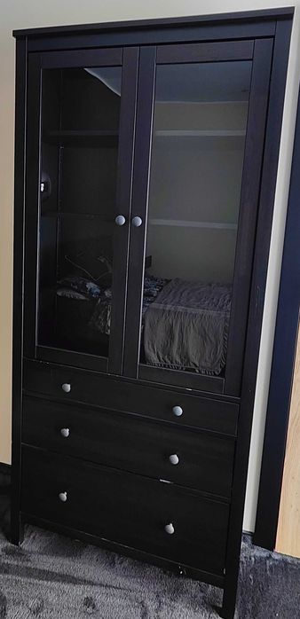 IKEA Hemnes witryna z 3 szuladami