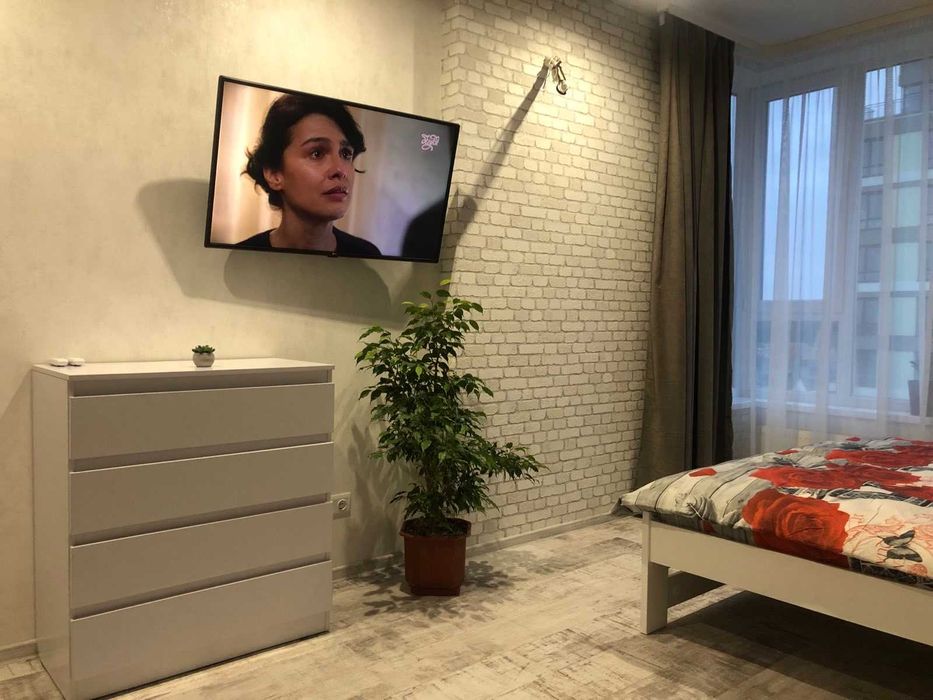 Подобово двокімнатна в новобудові. Бровари, центр, Крона парк, 7 місць