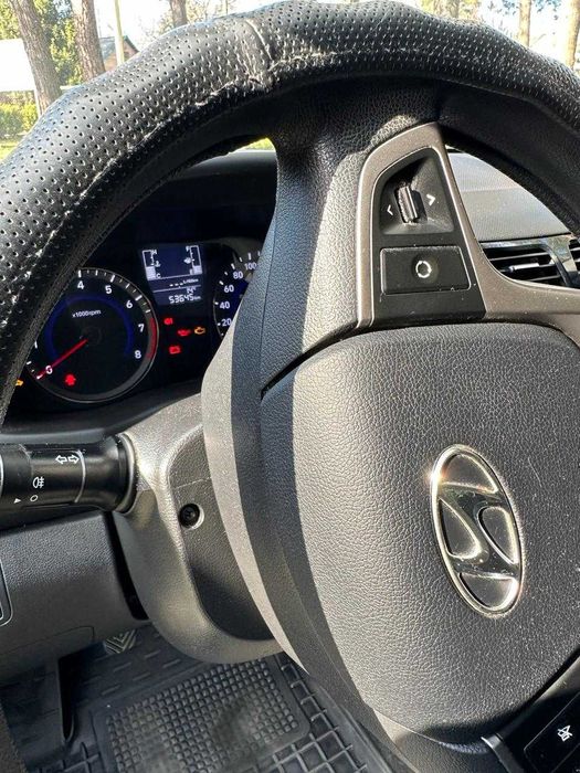 Hyundai Accent 1.4 MT Optima