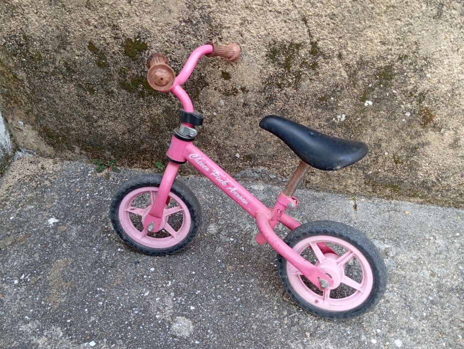 Bicicletas adulto e criança para despachar