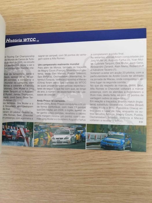 Caderneta comemorativa de 12 selos e 6 postais sobre WTCC no Estoril