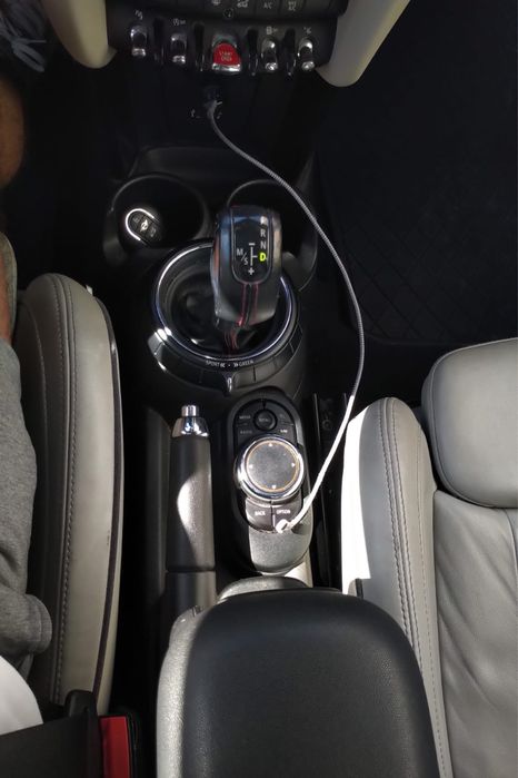 Mini Cooper S com apenas 79.000 quilometros