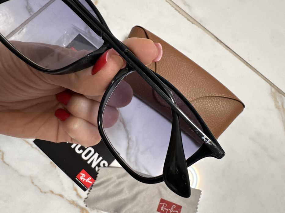 Продам Окуляри ray ban