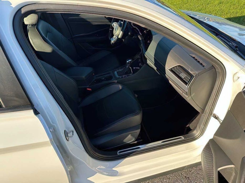 Volkswagen Jetta GLI Autobahn      2019