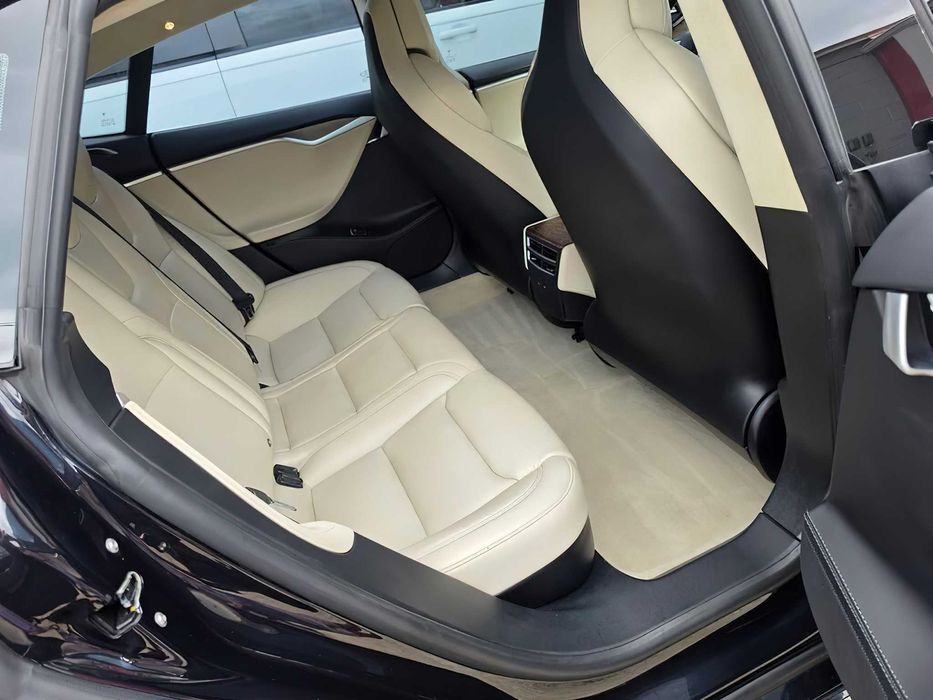 Tesla Model S 100D      2019