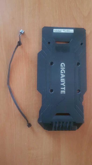 GTX 1060 Gigabyte - провід