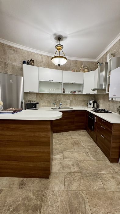 Продам дом в первой линии моря, Каролино-Бугаз, с ремонтом