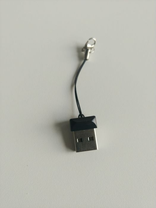 Pendrive 8GB mały