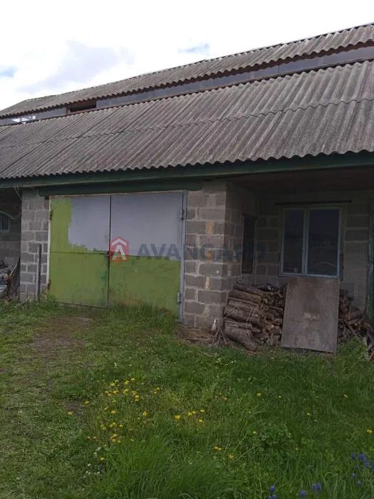 Продається будинок в с.Степанки.