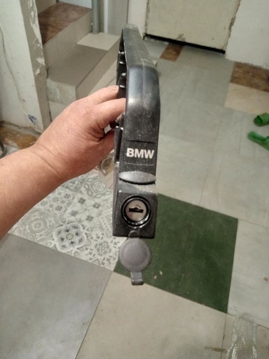 Оригінальний Багажник та кріплення лиж на ВМW X3 ; BMW X5