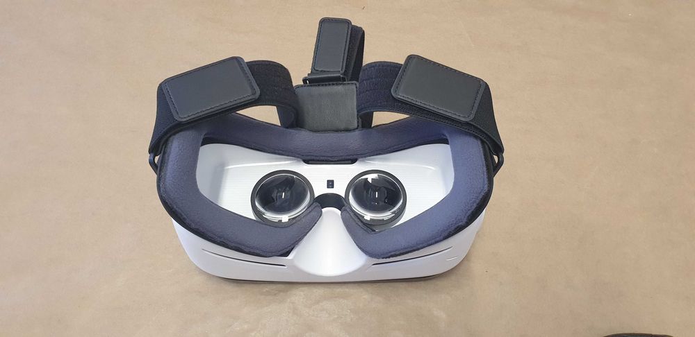 Okulary VR Samsung GearVR z kontrolerem pilotem