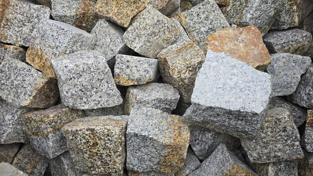 Palisada granitowa Cięto łupana fi 25