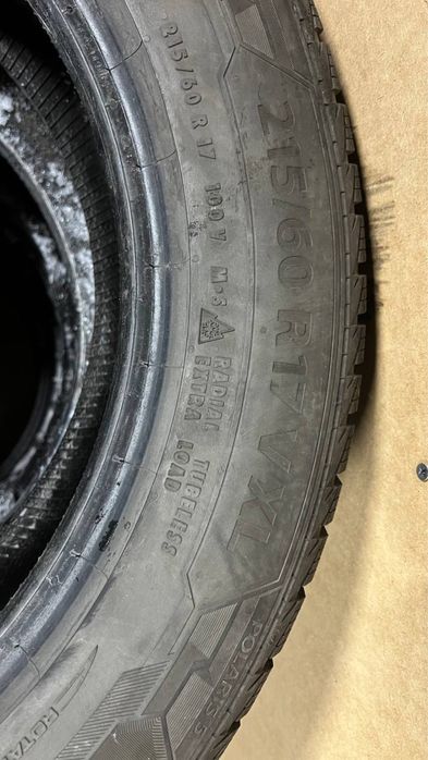 Комплект зимової гуми 215/60/17 Barum