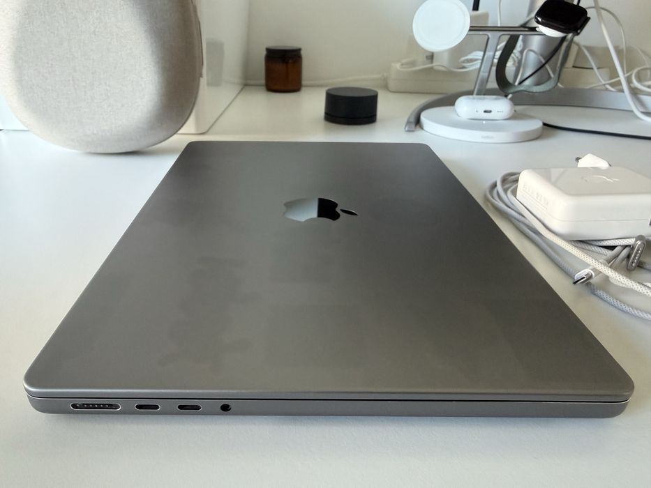 MacBook Pro 14” M2 Pro 16GB RAM 512GB SSD