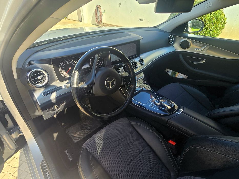 Mercedes E220 AMG Teto abrir 9G Tronic