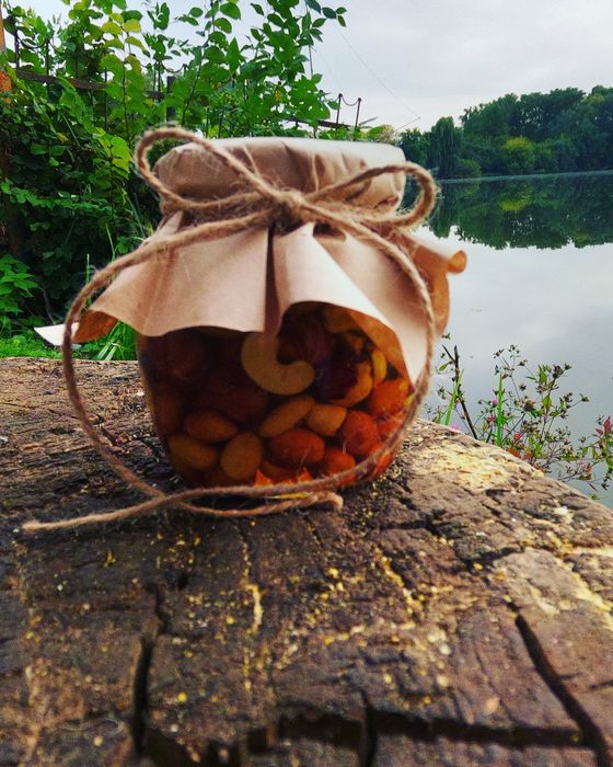 Горішки з запашним медом різнотрав'я